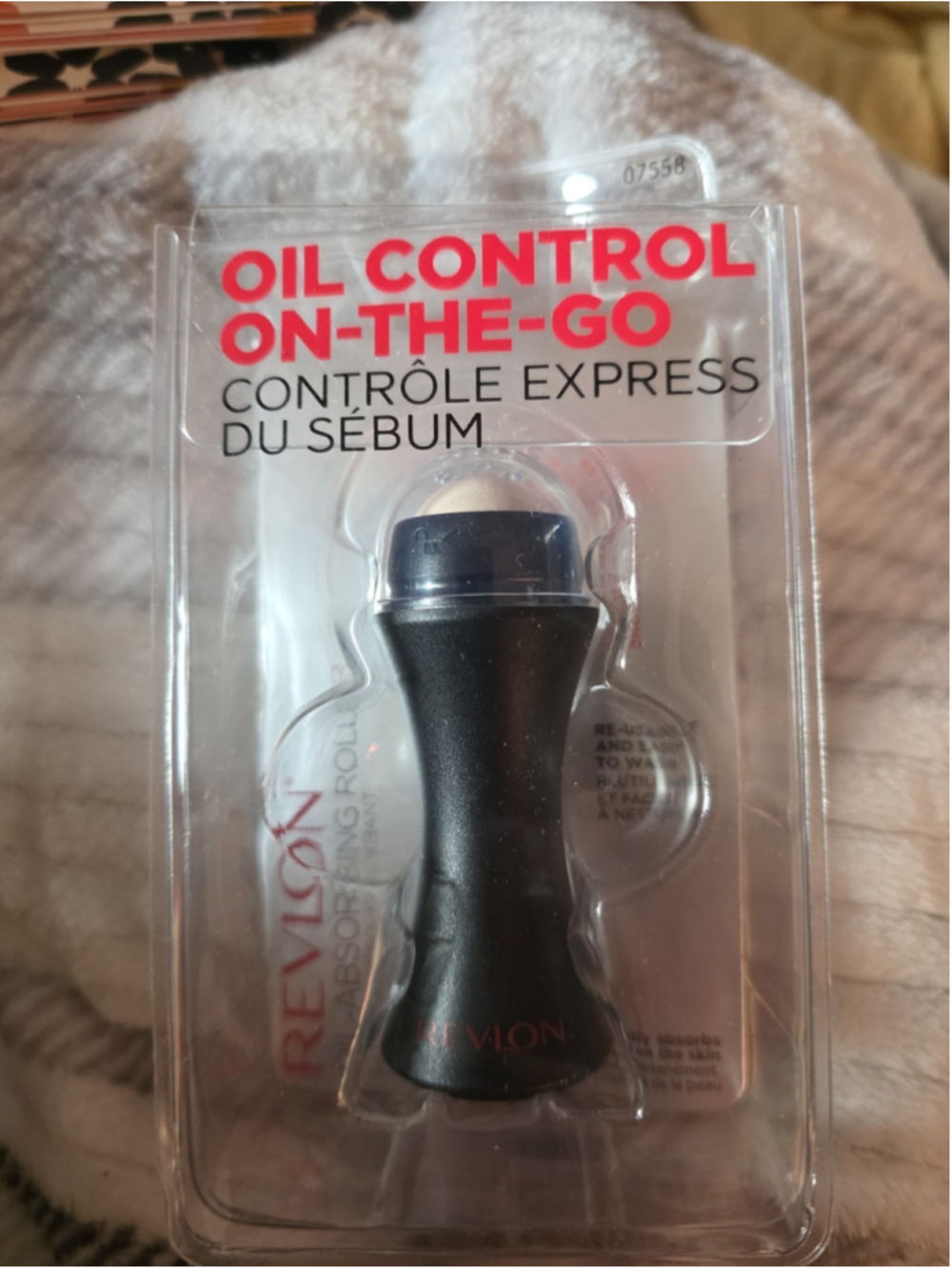 REVLON Oil-Absorbing Volcanic Face Roller, Reusable Facial Skincare